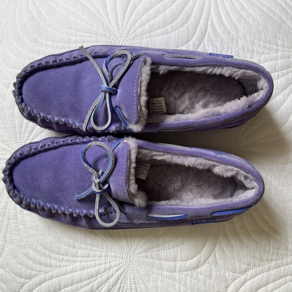 L.L.Bean Shoes - L.L. BEAN Wicked Good Slippers..fits WOMENS Size 9 OR KIDS Size 6!!